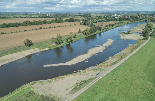 If the Czech Republic is to fulfil the goal of restoring the morphological state of 250-300 km of rivers by 2030, it will be necessary to ensure an increased allocation of funds in subvention programmes/subsidy schemes for this type of measure. Restoration of the 10 km long section of the Vltava River Vraňany – Hořín (Cenmtral Bohemia) implemented by Povodí Vltavy/Vltava River Basin Management Authority, State Enterprise thanks to the Operational Programme Environment´s support of EUR 7.6 million. © Povodí Vltavy/ Vltava River Basin Management Authority, State Enterprise archive