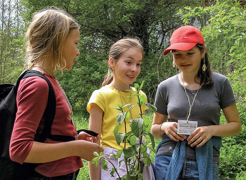 Competition trails are also held in regional rounds. ‘Medical herb stop’ on trail in the St. Prokop Valley, Prague round 2005. © Jan Moravec