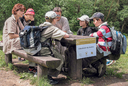 A specific element of competition trails in regional rounds is the ‘activities for nature’ stop. Contestants present their activities supporting nature during a year (Prague round 2006). © Jan Moravec