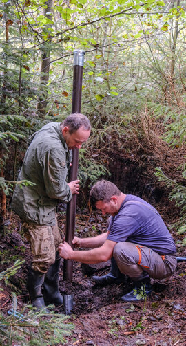 Borehole sediment sampling at the Maják/Lighthouse site in the Český ráj/Bohemian Paradise. © Jindřich Prach