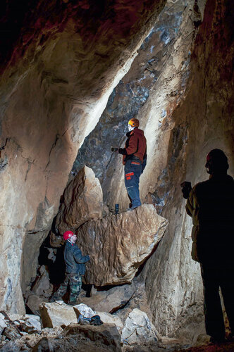 Jeskyně č. 1, pokračování největší prostory západním směrem. 