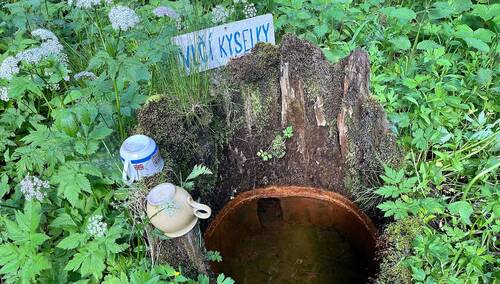 Vývěry Vlčích kyselek Vývěry Vlčích kyselek